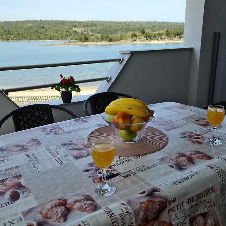 Apartmani Rudi Anić Exterior foto